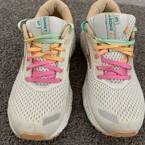 Brooks Ghost 13 Womens size 8.5 Sneakers